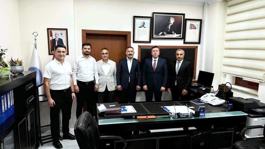 Gazi Hastaneleri Başmüdürüne ziyaret